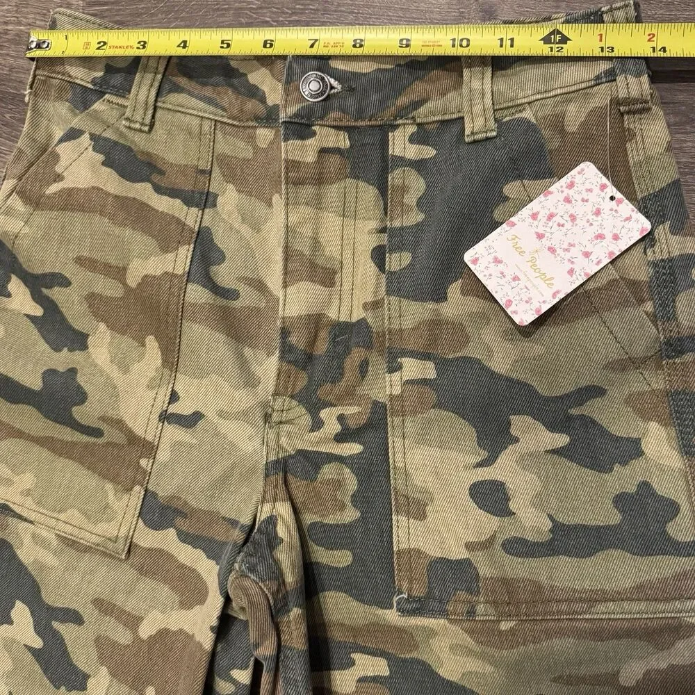 Free People We The Free Camo Cargo Pants High Rise Size 26 Green NWT Boho Grunge - Picture 9 of 11